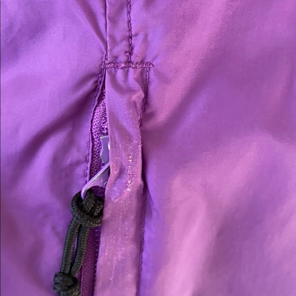 Columbia Wind Breaker - Picture 4 of 5